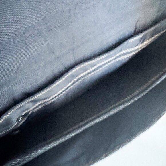 Vintage GUESS Nylon Large Spellout Book Messanger Bag - Picture 5 of 5